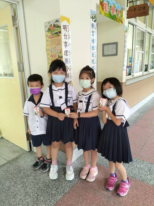 110學年度每天兩份奶宣導活動圖片