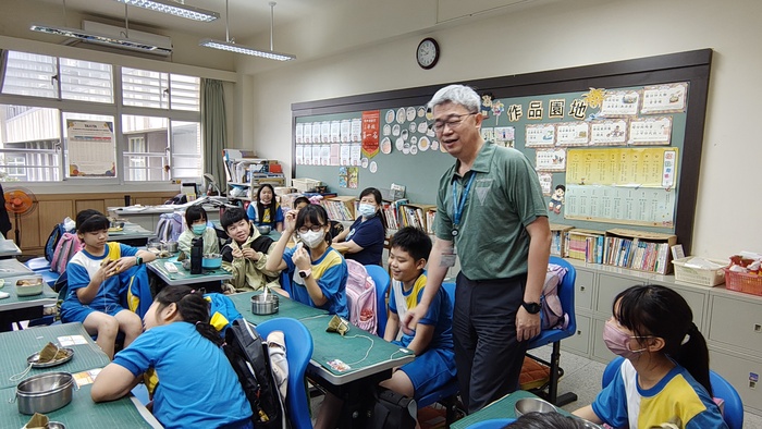 113學年度端午包粽體驗活動圖片